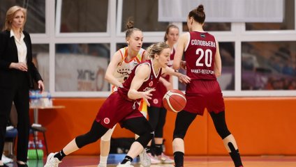 За золото поспорят «Руна» и питерский «Спартак»