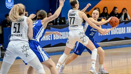 В напряженной концовке «Славянка-ЧКПЗ» переиграла «Енисей-2»