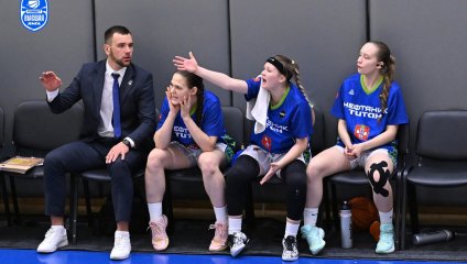 "Славянка-ЧКПЗ" прервала безвыигрышную серию в Омске!