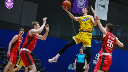 Удаление тренера не помешало победе «СШОР-Локомотива-Кубань»