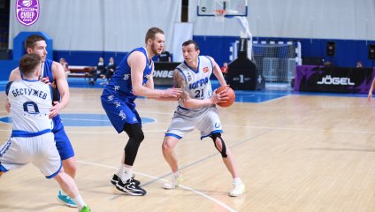 «Университет-Югра» выиграл матч в обороне