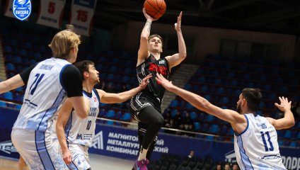 «Чебоксарские Ястребы» одержали драматичную победу в Магнитогорске