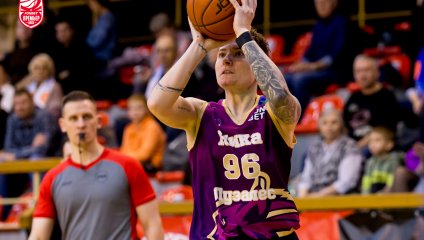 «НИКА-Лузалес» выиграла концовку в Новосибирске