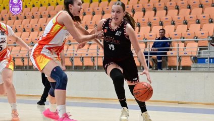 Юниорки УГМК взяли реванш у «Спарты энд К-2», вырвав победу в напряженной концовке