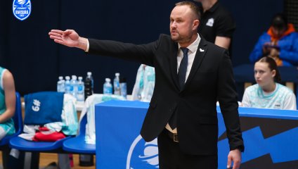 «Металлург» продлил победную серию