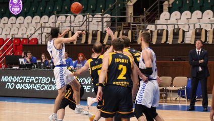 Противостояние двух лидеров завершилось победой "Химок"