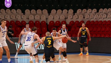 Противостояние двух лидеров завершилось победой "Химок"