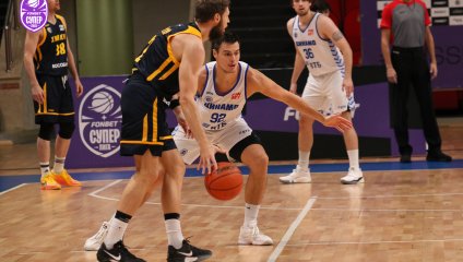 Противостояние двух лидеров завершилось победой "Химок"