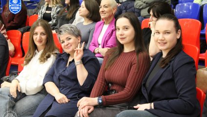 «СШОР-Локо» обыгрывает «Университет-Югру»