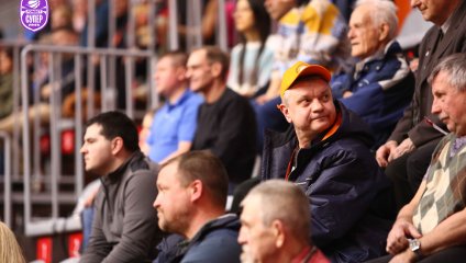 «Энергия» поднимается в тройку лидеров