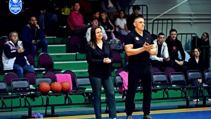 «Ростов-ЮФУ» побеждает гостей из Омска