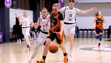 Уверенная победа «львиц» над молодой Самарой