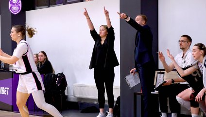 Уверенная победа «львиц» над молодой Самарой