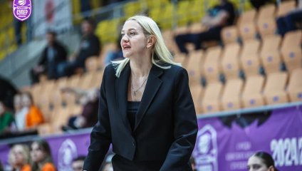 Младшие «лисицы» крупно уступили лидерам турнира  