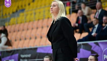 Младшие «лисицы» не смогли взять реванш у «львиц»