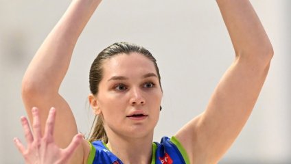 «Нефтяник-Титан» завершил сезон победой