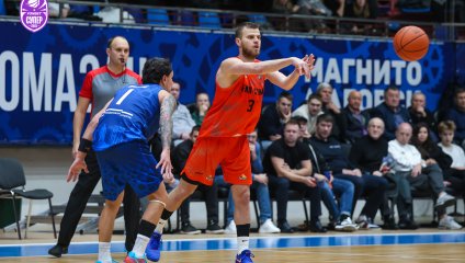 Действующий чемпион не без проблем обыграл «Металлург»