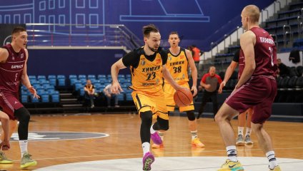 «Химки» дома разгромили «Барнаул»