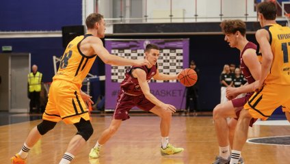 «Химки» дома разгромили «Барнаул»