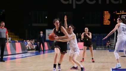 «Енисей» разгромно уступил «Спарте энд К»