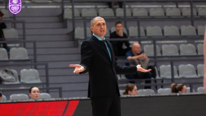 «Динамо-Фарм» громит лидера