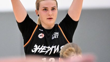 «Нефтяник-Титан» дома обыгрывает «Энергию»