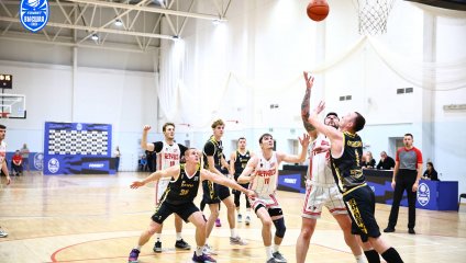 «Русичи» одержали победу над «Чебоксарскими Ястребами» в стартовом матче сезона