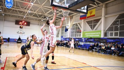 «Русичи» одержали победу над «Чебоксарскими Ястребами» в стартовом матче сезона