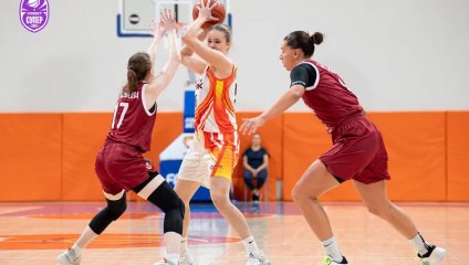 «Лисицы» взяли верх над «Спартаком» в Верхней Пышме 