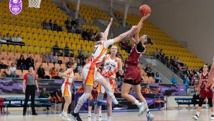 «Лисицы» взяли верх над «Спартаком» в Верхней Пышме 