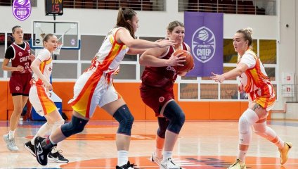 «Лисицы» взяли верх над «Спартаком» в Верхней Пышме 