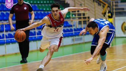 "Барнаул" обыгрывает "Динамо" в напряженной концовке