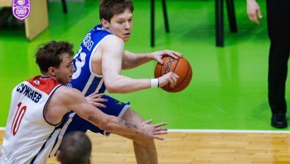 "Барнаул" обыгрывает "Динамо" в напряженной концовке