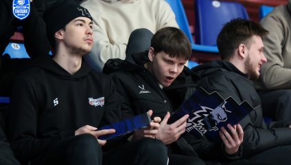 Первая победа «Металлурга» в домашней серии