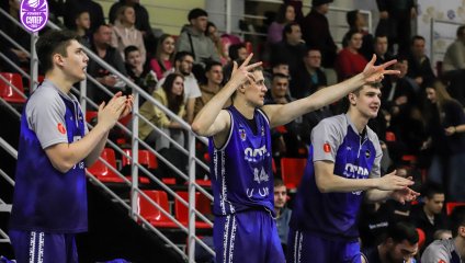 "Тамбов" в напряженном матче уступает дома