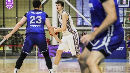 "Тамбов" в напряженном матче уступает дома