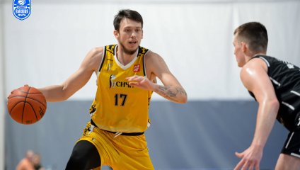 «ТСК-УРАЛ - УрГУПС» боролся, но уступил «Русичам» во второй игре