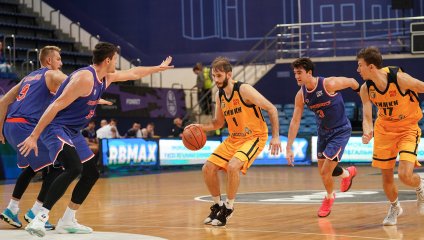 «Химки» в концовке оказались сильнее «Новосибирска»