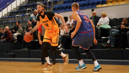 «Химки» в концовке оказались сильнее «Новосибирска»