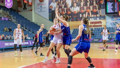 «Казаночка» уверенно обыгрывает  «Спарту энд К-2»