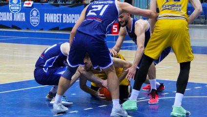 «Русичи» вырывают победу в первом матче четвертьфинала