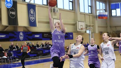 «Енисей-2» обыграл лидера чемпионата