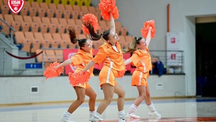 «Динамо» идёт дальше: сибирячки снова переиграли младших «лисиц» и вышли в четвертьфинал