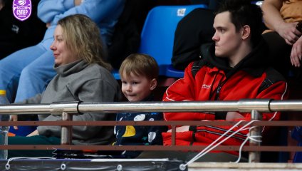 «Металлург» обыграл победителя регулярного чемпионата