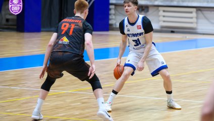 «Металлург» обыграл победителя регулярного чемпионата