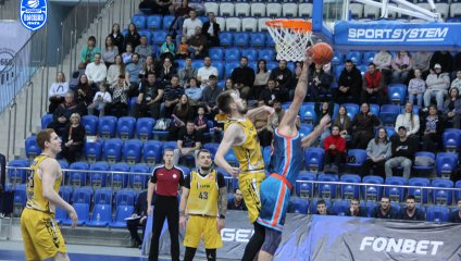 «Русичи» в равной борьбе добывают вторую победу
