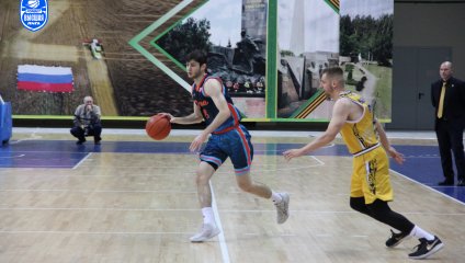 «Русичи» в равной борьбе добывают вторую победу