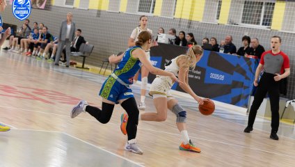 «ЧГУ-Атланта» на своём паркете уступает омскому «Нефтянику-Титану-2»