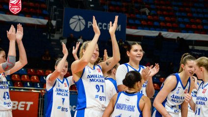 «Динамо» побеждает в московском дерби 