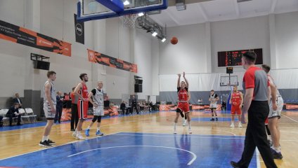 Первая победа для "Родников"